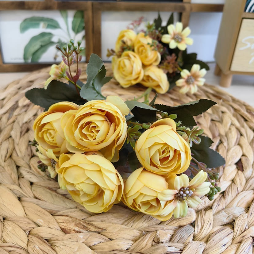 Искусственные цветы в Жигулевске | Цветы искусственные «Камелии с мелкоцветом», желтые, букет