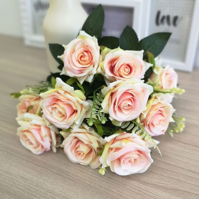 Искусственные цветы в Жигулевске | Цветы искусственные «Розы острые», розовато-молочные, букет